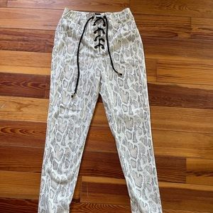 princess polly skinny snake print pant